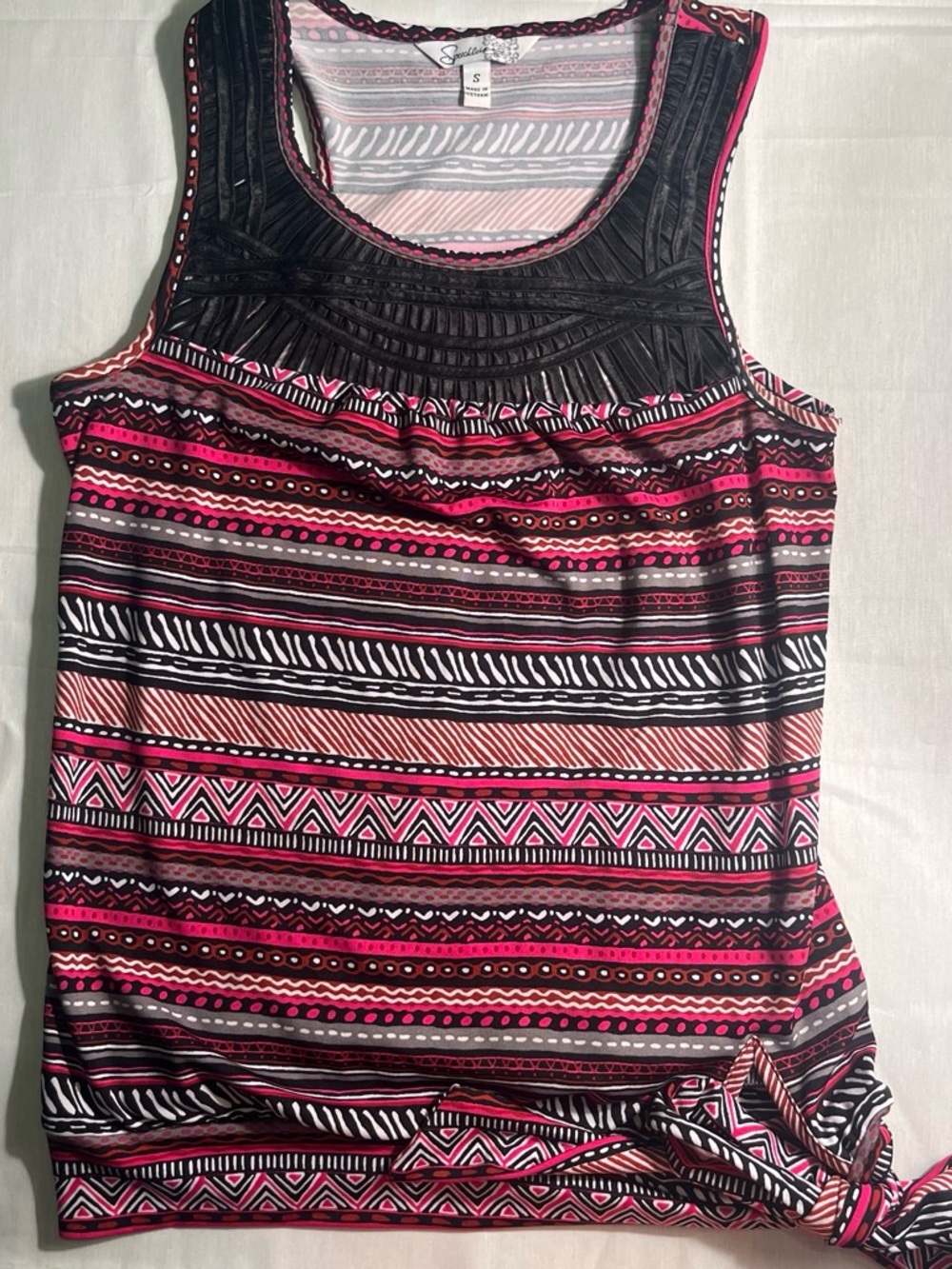 Y2K festival boho chic pink/black designed tank top with a boho vibe size small